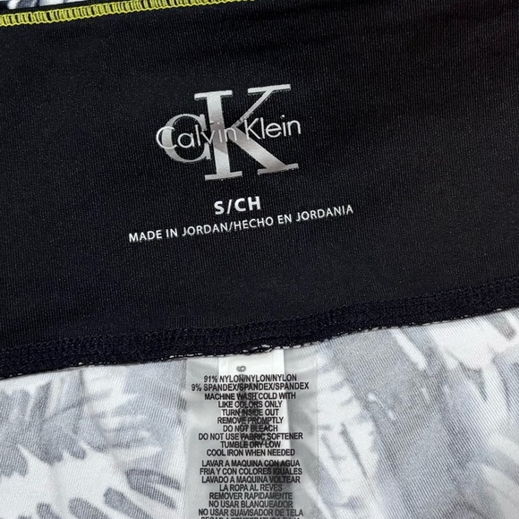 🩳 Calvin Klein Performance High-Waist Yoga/Running Shorts 🏃‍♀️ - Picture 5 of 11